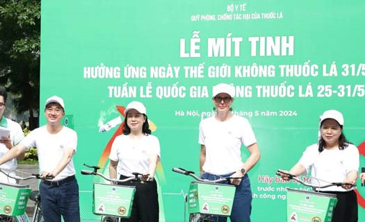 Bảo vệ trẻ em trước tác hại của thuốc lá